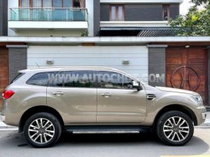 Xe Ford Everest Titanium 2.0L 4x2 AT 2020