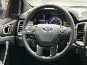 Xe Ford Everest Titanium 2.0L 4x2 AT 2020