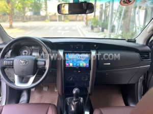 Xe Toyota Fortuner 2.4G 4x2 MT 2017