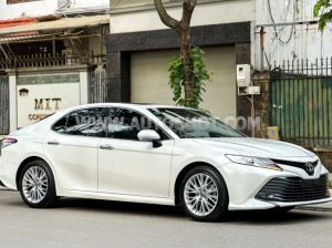 Xe Toyota Camry 2.5Q 2019