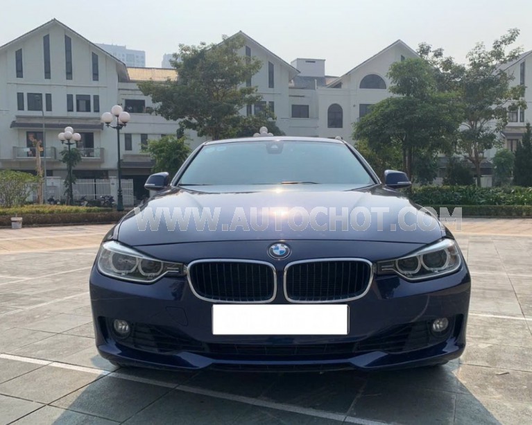 BMW 3 Series 320i 2014