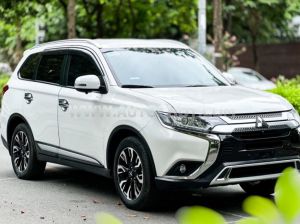 Xe Mitsubishi Outlander 2.0 CVT 2022