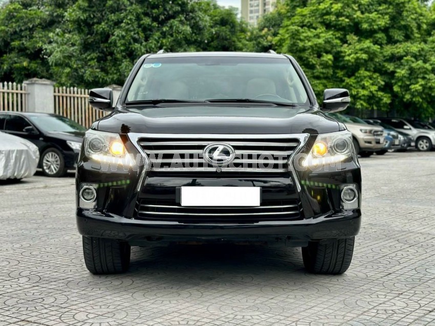 Lexus LX 570 2013