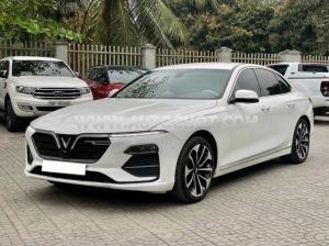 Xe VinFast Lux A 2.0 Premium 2.0 AT 2019