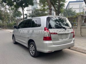 Xe Toyota Innova 2.0E 2015