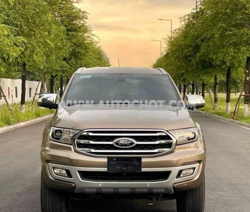 Ford Everest Titanium 2.0L 4x2 AT 2020