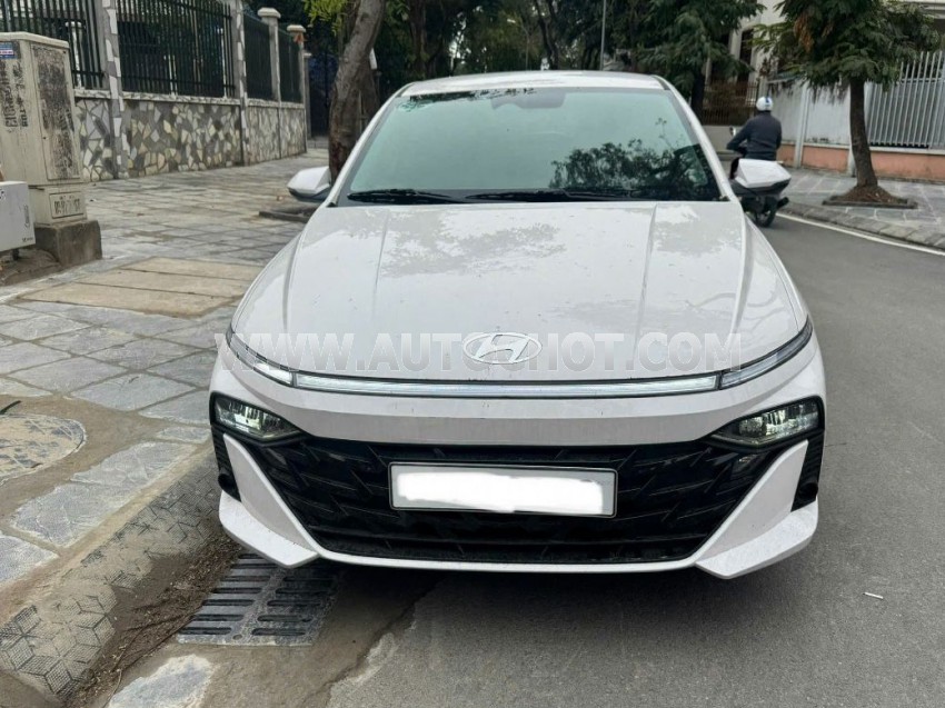 Hyundai Accent Cao cấp 1.5 AT 2024