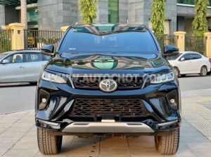 Xe Toyota Fortuner 2.4G 4x2 AT Legender 2021