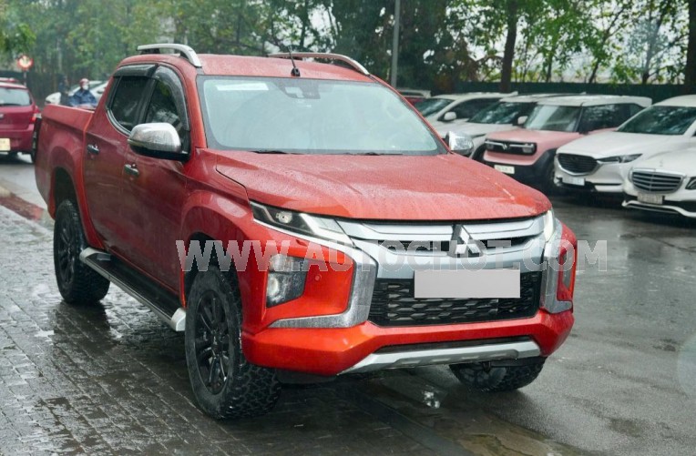 Mitsubishi Triton 4x4 AT Mivec Premium 2020