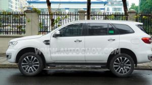 Xe Ford Everest Titanium 2.0L 4x4 AT 2019