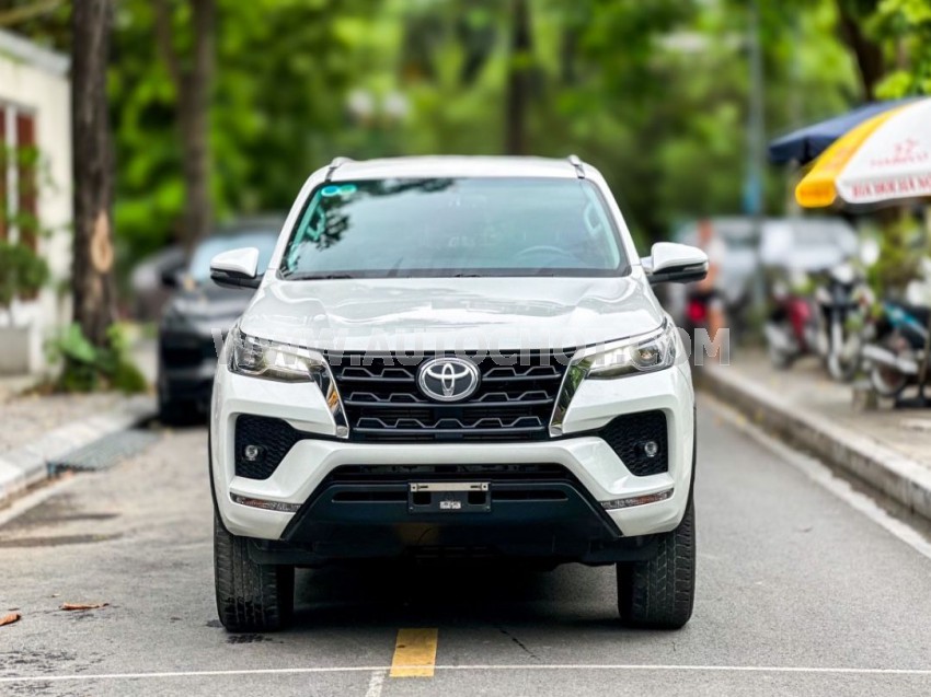 Toyota Fortuner 2.4L 4x2 AT 2023