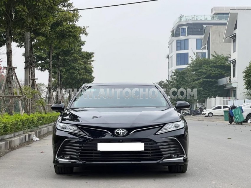 Toyota Camry 2.5Q 2022