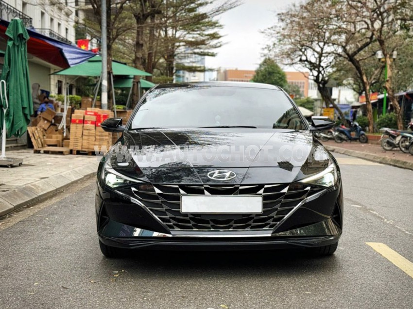 Hyundai Elantra 1.6 AT Đặc biệt 2024