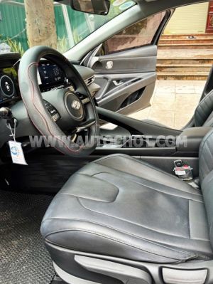 Xe Hyundai Elantra 1.6 AT Đặc biệt 2024