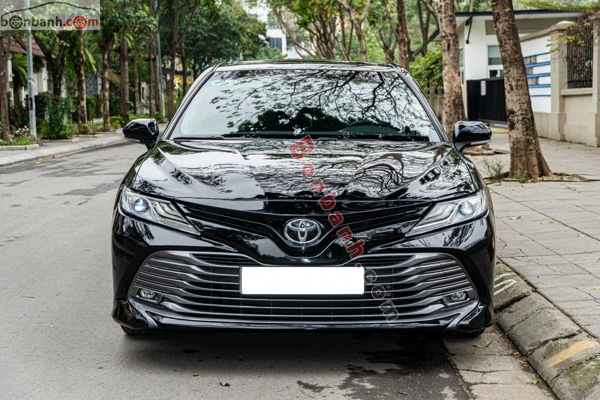 Toyota Camry 2.5Q 2020