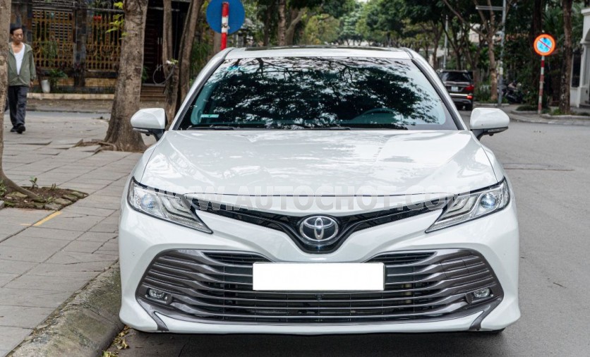 Toyota Camry 2.5Q 2020