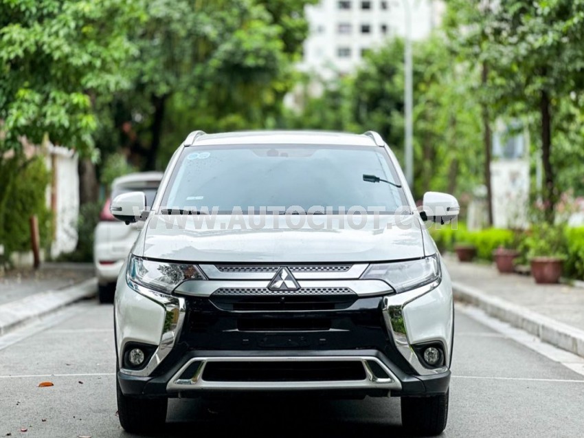 Mitsubishi Outlander 2.0 CVT 2020