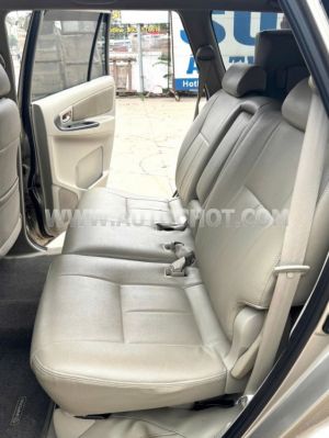 Xe Toyota Innova 2.0E 2015