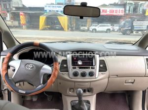 Xe Toyota Innova 2.0E 2015