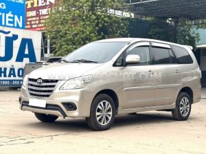 Xe Toyota Innova 2.0E 2015