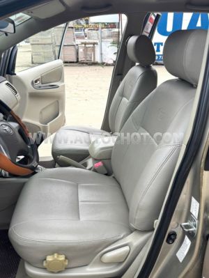 Xe Toyota Innova 2.0E 2015