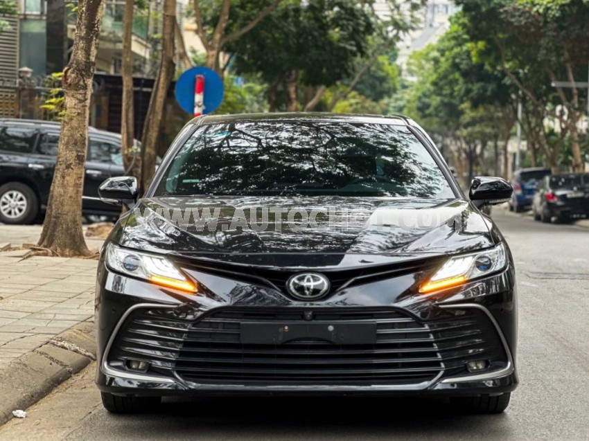 Toyota Camry 2.5Q 2022