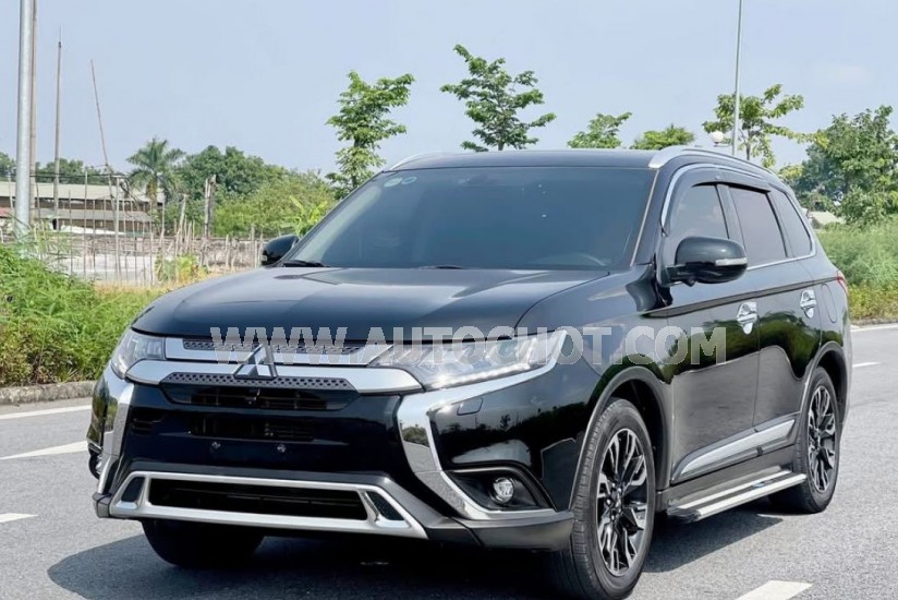 Mitsubishi Outlander 2.0 CVT Premium 2020