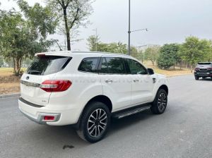 Xe Ford Everest Titanium 2.0L 4x4 AT 2019