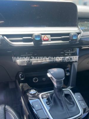 Xe Kia Seltos Premium 1.5 AT 2024