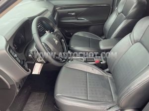 Xe Mitsubishi Outlander 2.0 CVT 2021