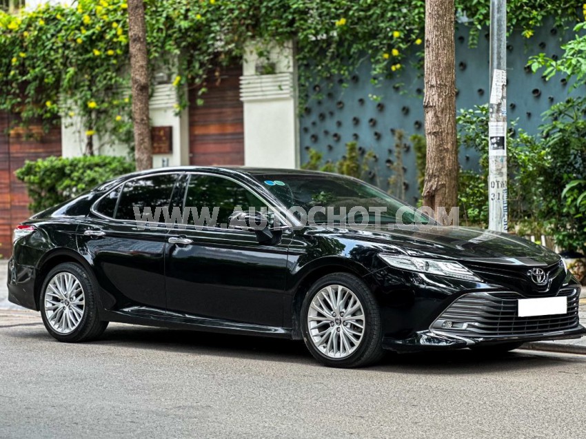 Toyota Camry 2.5Q 2020