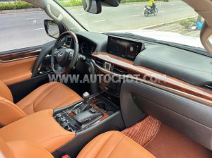 Xe Lexus LX 570 2016
