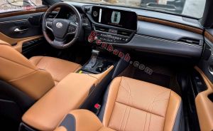 Xe Lexus ES 300h 2022