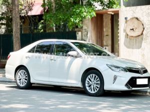 Xe Toyota Camry 2.0E 2018