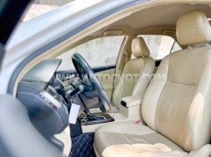 Xe Toyota Camry 2.0E 2018