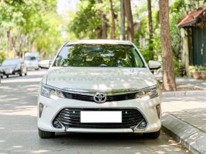 Xe Toyota Camry 2.0E 2018