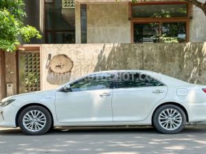 Xe Toyota Camry 2.0E 2018