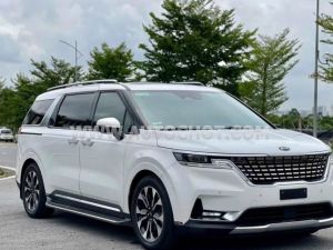 Xe Kia Carnival Signature 2.2D 2021