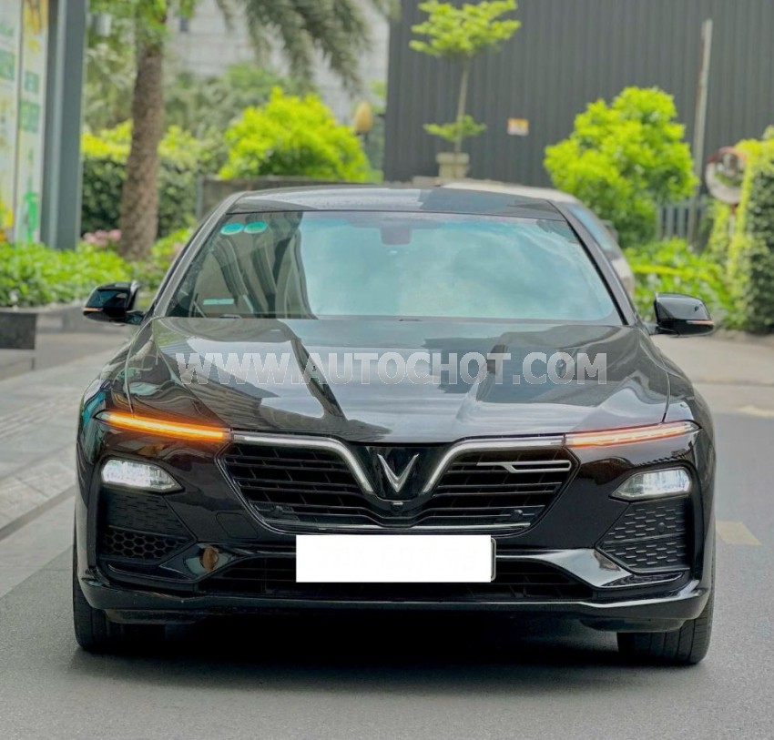 VinFast Lux A 2.0 Tiêu chuẩn 2022