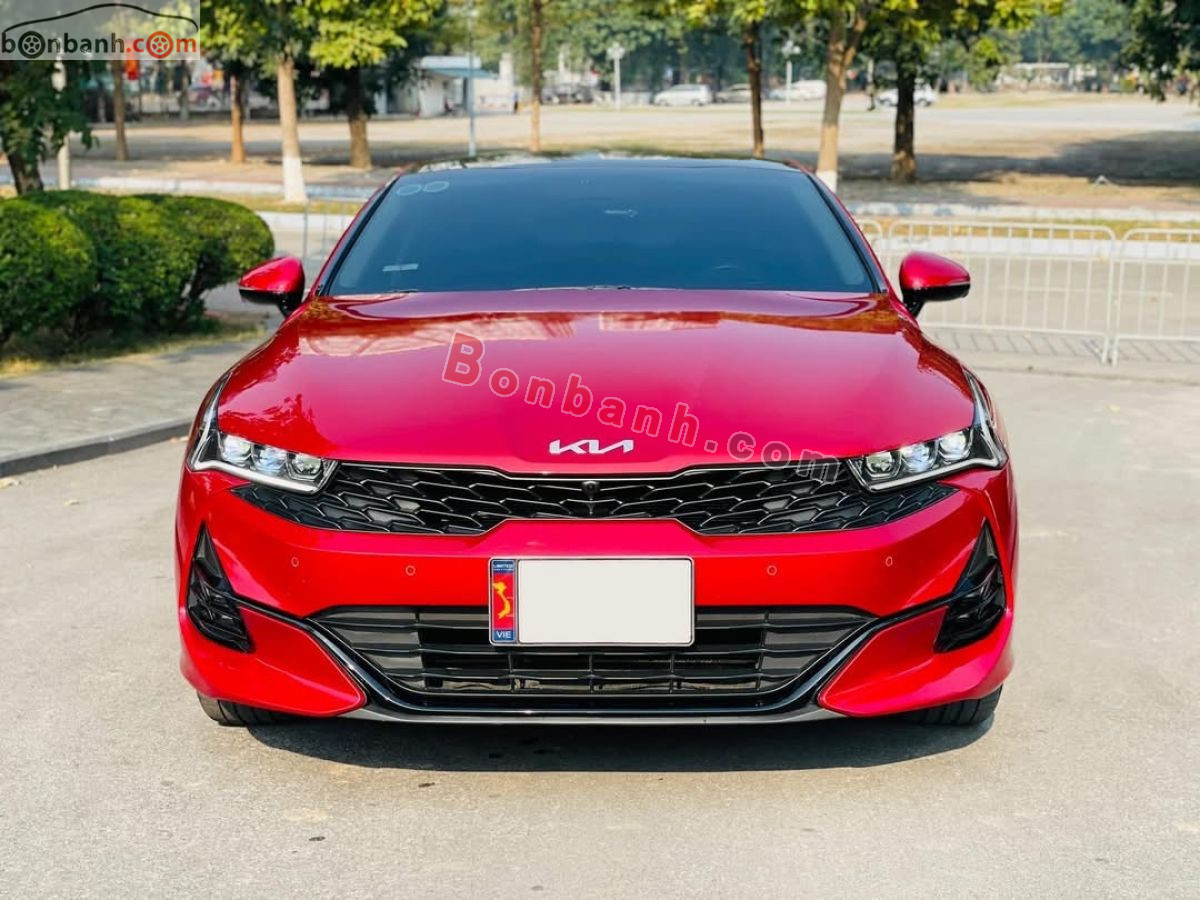 Kia K5 Premium 2.0 AT 2022