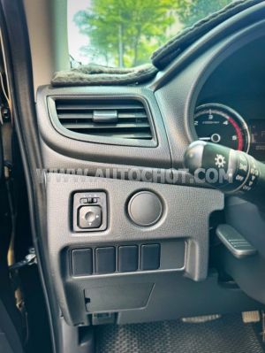 Xe Mitsubishi Triton 4x2 AT 2022