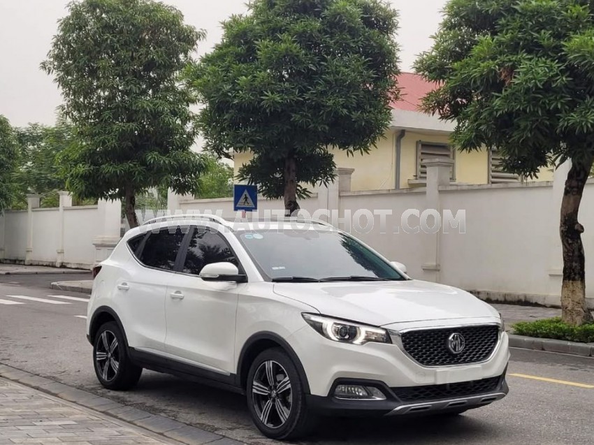 MG ZS Luxury 1.5 AT 2WD 2020