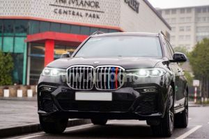 Xe BMW X7 xDrive40i M Sport 2022