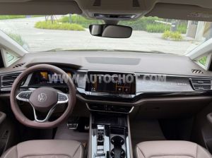 Xe Volkswagen Viloran Luxury 2024