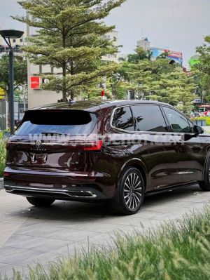Xe Volkswagen Viloran Luxury 2024