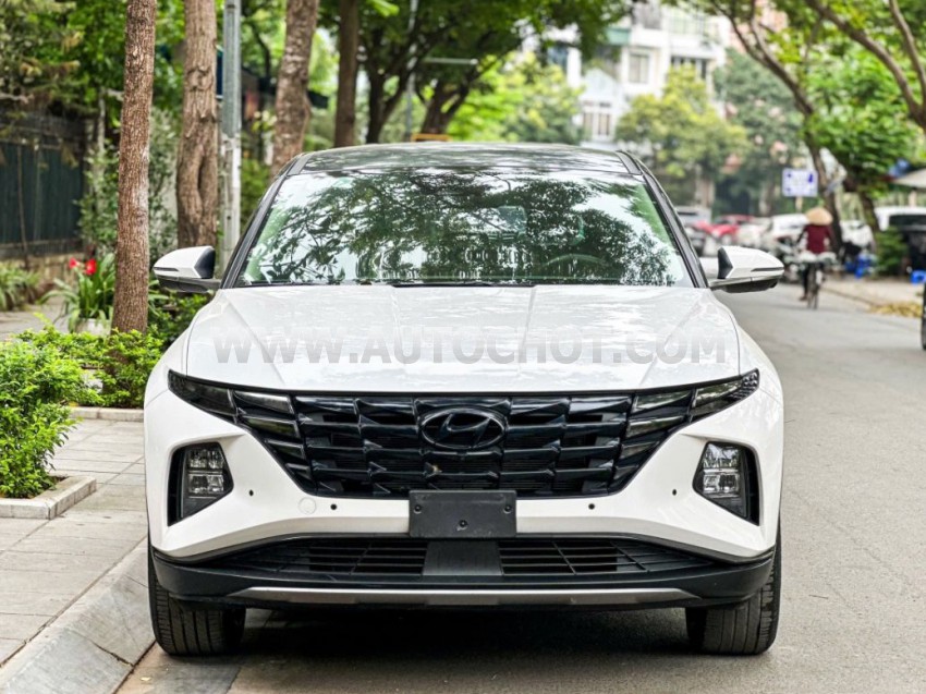 Hyundai Tucson 2.0 AT Đặc biệt 2022