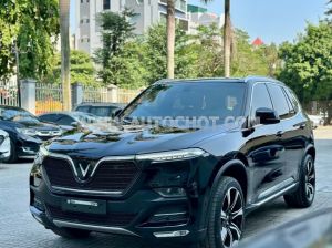 Xe VinFast Lux SA 2.0 Premium 2.0 AT 2020
