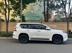 Xe Lexus GX 460 2022