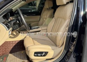 Xe BMW 7 Series 730Li 2020