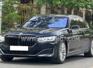 Xe BMW 7 Series 730Li 2020